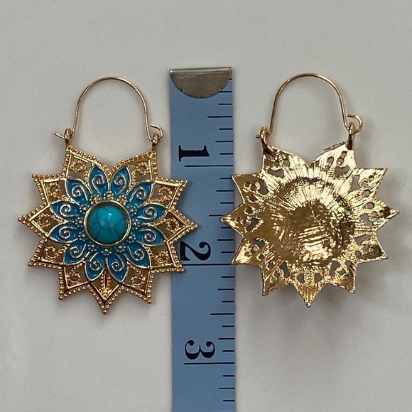 Silver Retro Sunflower Turquoise Dangle Earrings - Picture 5 of 8